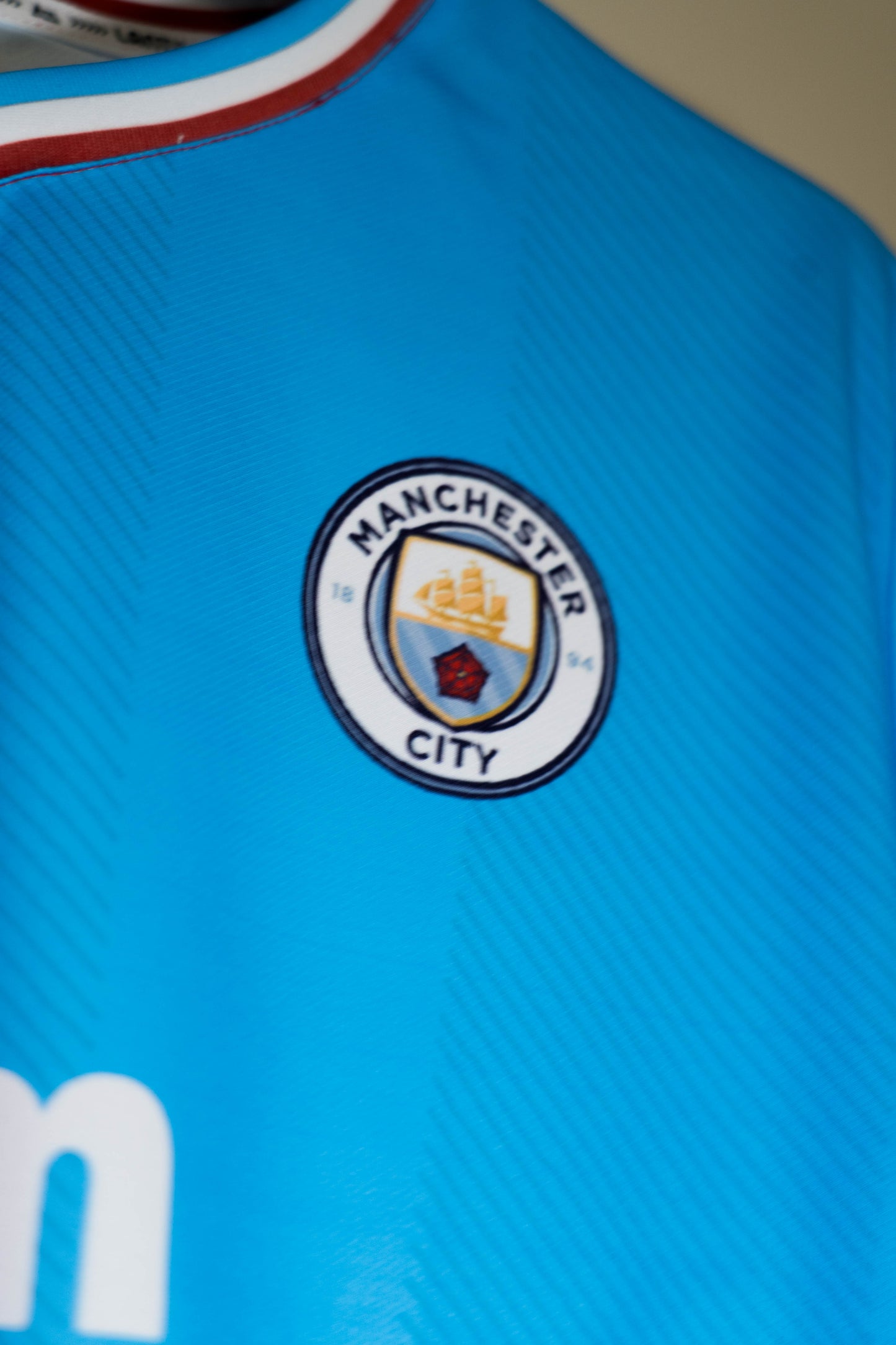 Manchester United vs Manchester City 23/24 half and half jersey